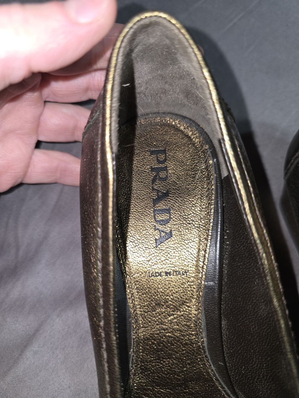 Prada Metallic Gold Pointed Toe Kitten Block Heel With Buckle Accent Size 38 - Picture 8 of 9